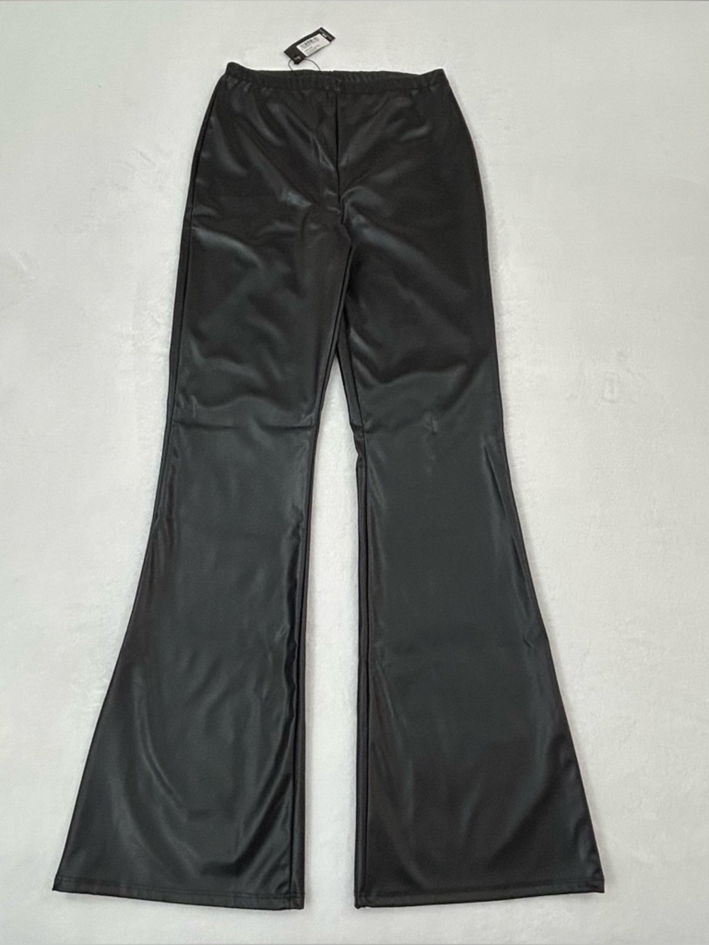 PrettyLittleThing Black Faux Leather High Waisted Flares Pants Women’s Size 6